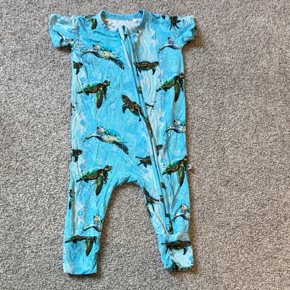 Bums & Roses Sea Turtle Print One-Piece in Light Blue - Kid's Zipper Romper